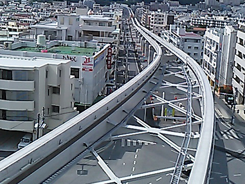 市道石嶺線都市モノレール桁調整作業1